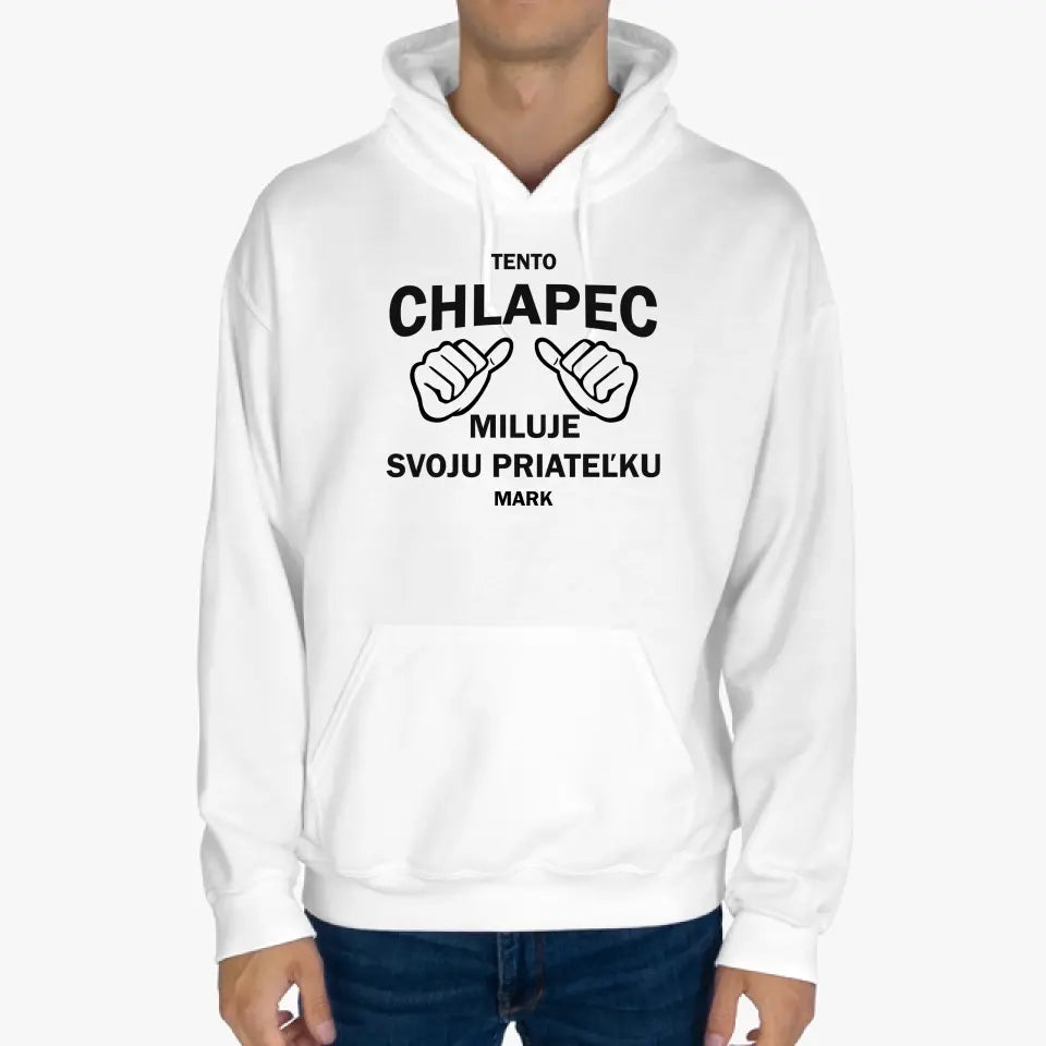 Tento chlapec miluje svoju priateľku