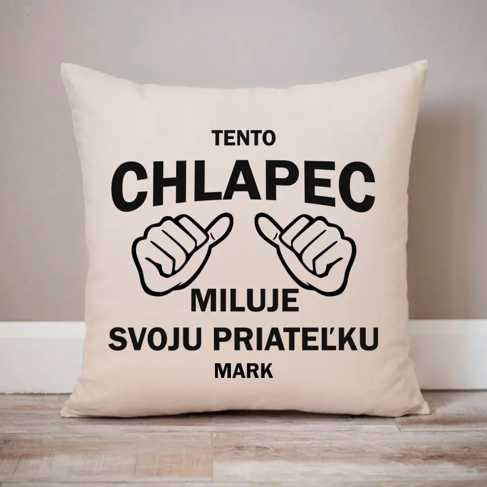 Tento chlapec miluje svoju priateľku