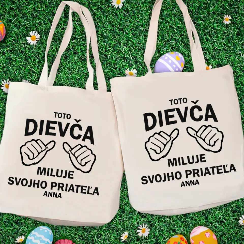 Toto dievča miluje svojho priateľa