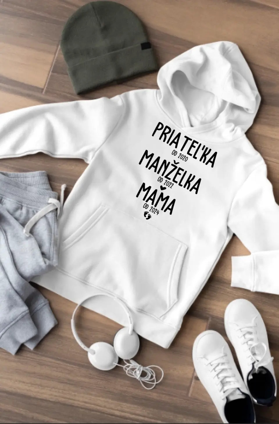 Priateľka od 2020, manželka od 2022, mama od 2024