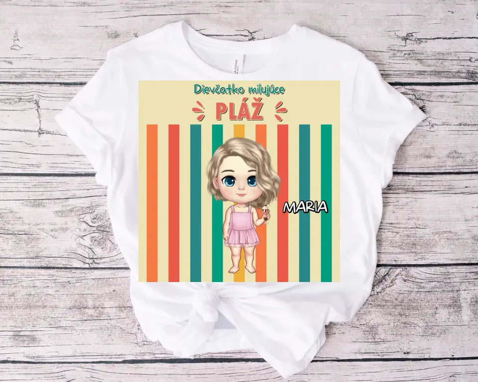 Dievča milujúce pláž