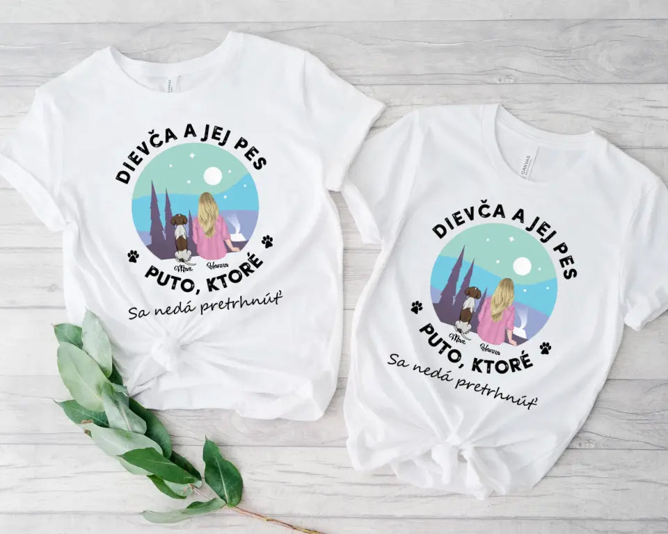 Dievča a jej domáce zvieratá