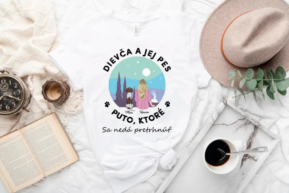 Dievča a jej domáce zvieratá