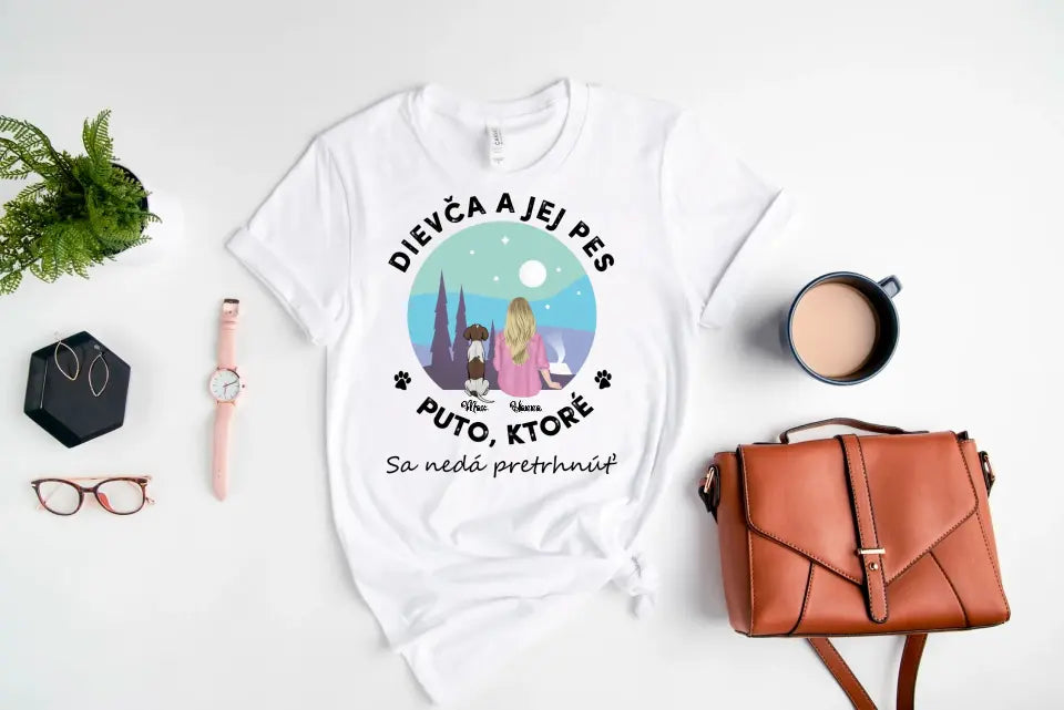 Dievča a jej domáce zvieratá