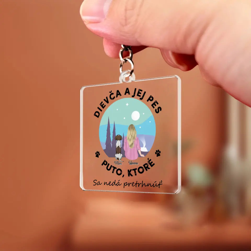 Dievča a jej domáce zvieratá