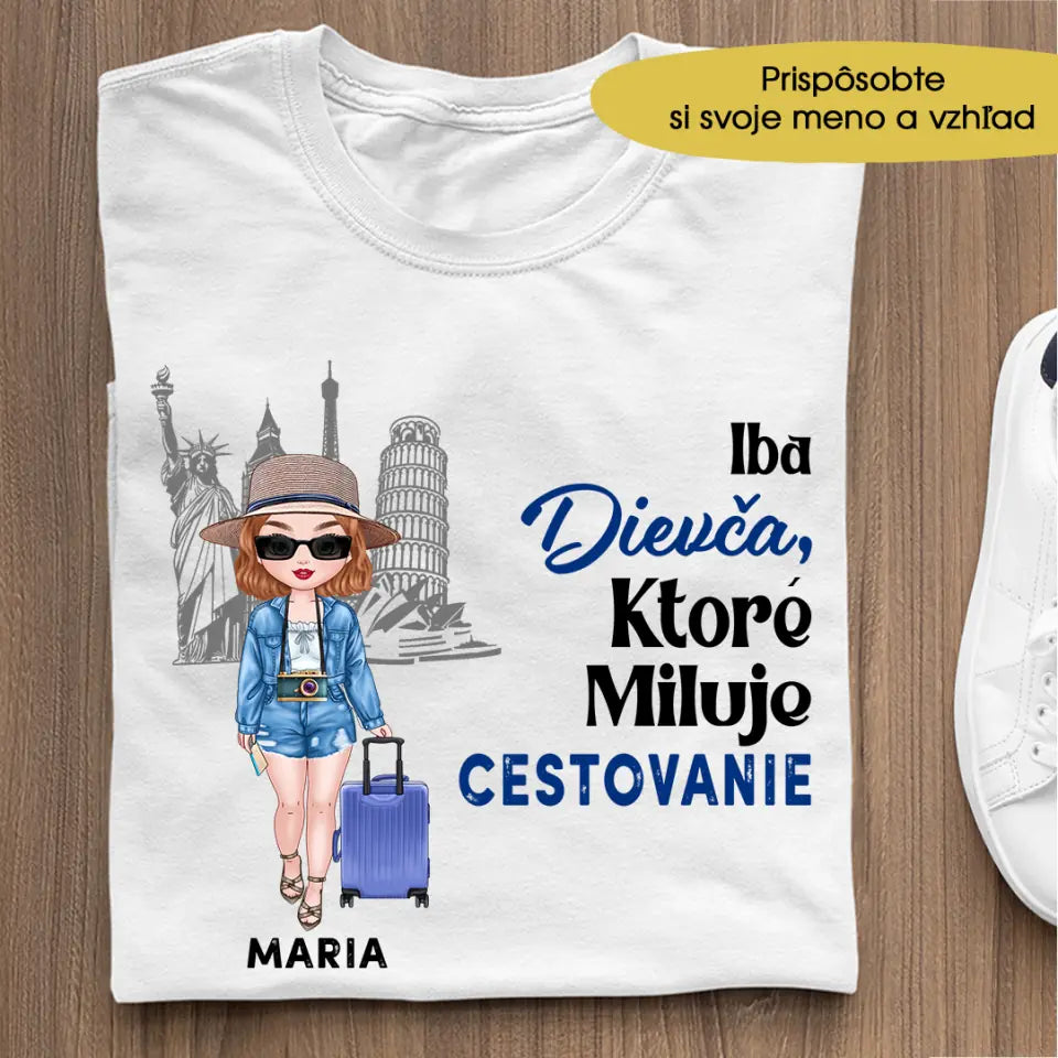 Iba dievča ktoré miluje cestovanie