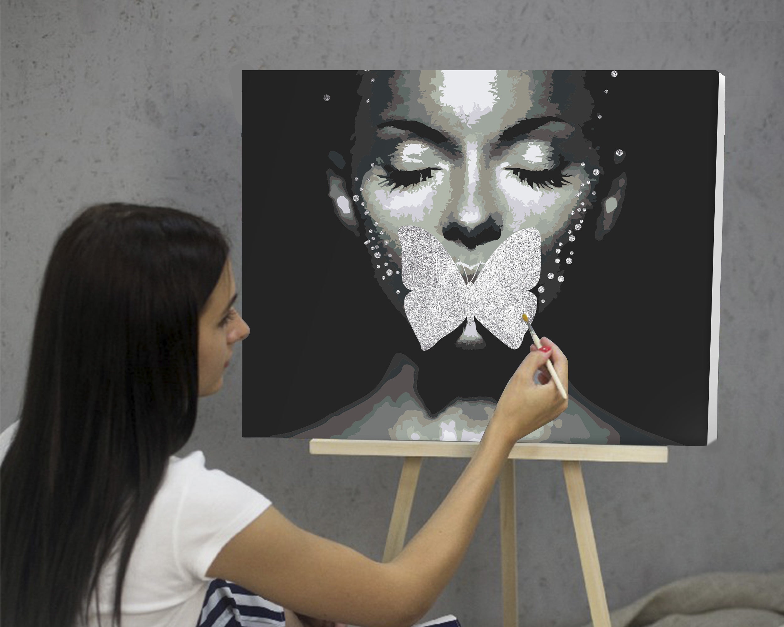 Motýlik so striebornými perami (CH0631)