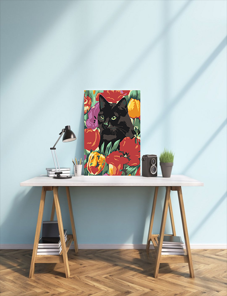 Mačka V Tulipánoch