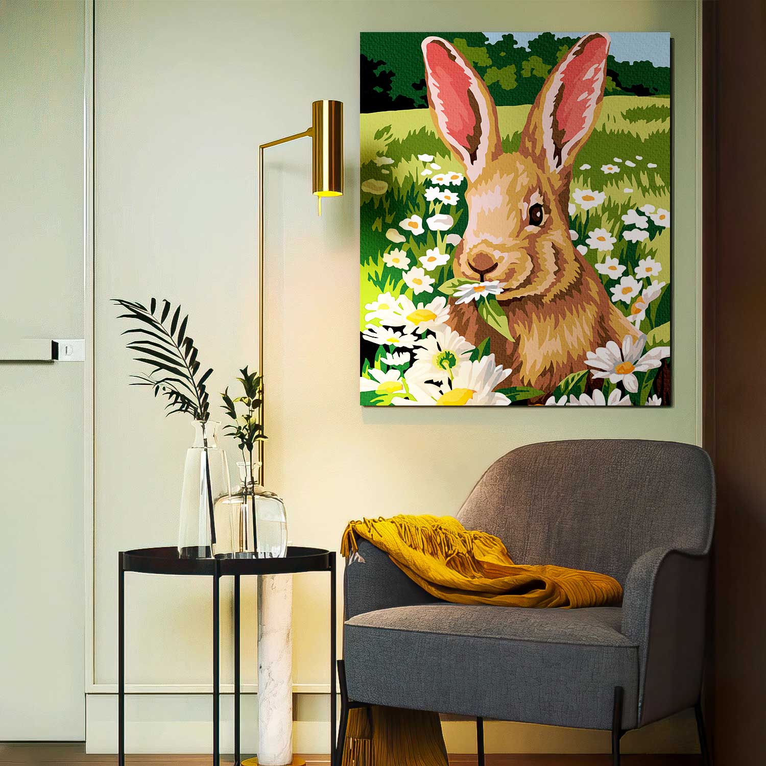 Nadýchaný králik medzi harmančekom