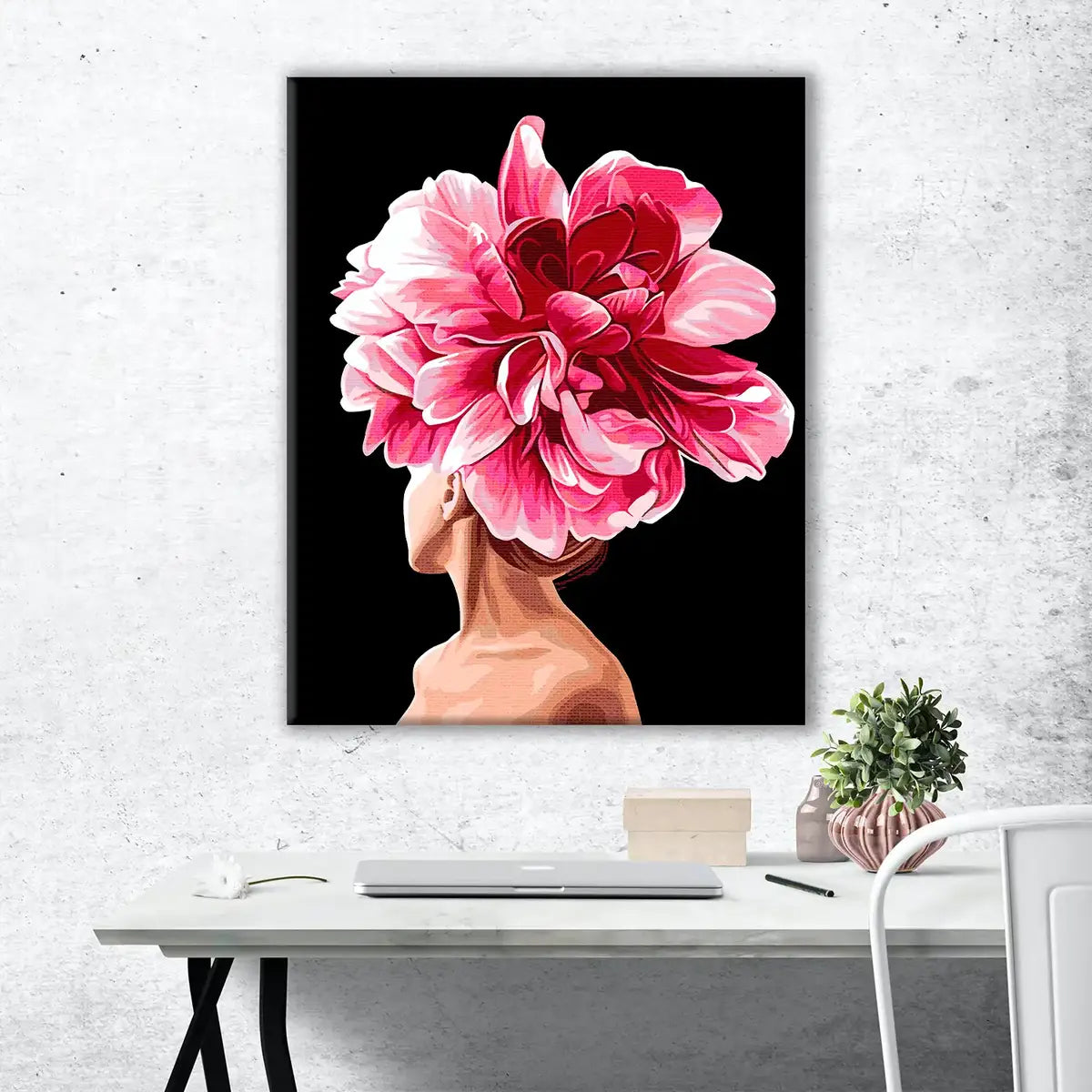 Dievča s ružovou pivóniou