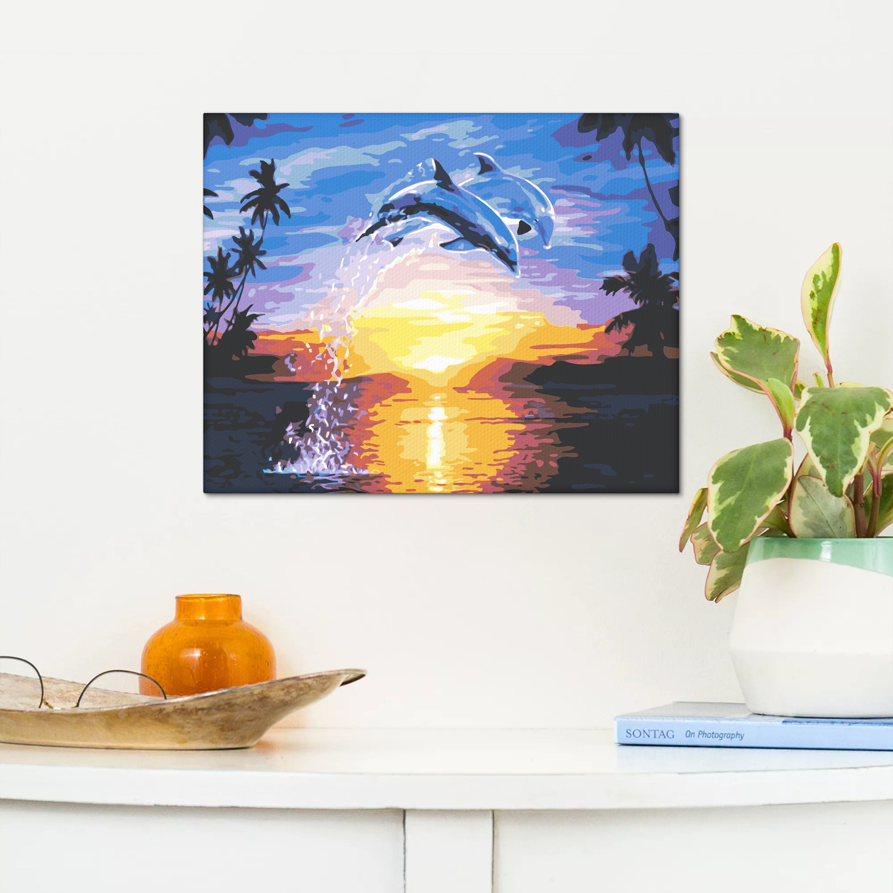 Delfíny Sa Hrajú Pri Západe Slnka