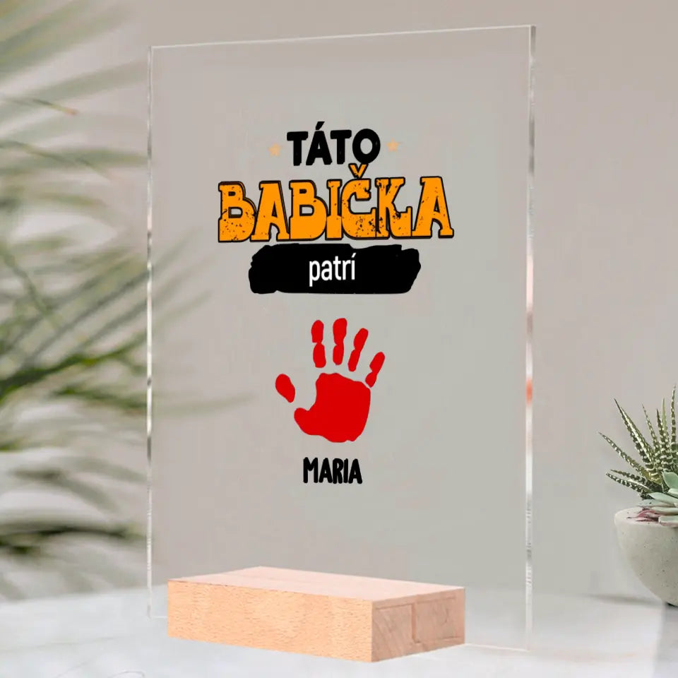 Táto babička patrí