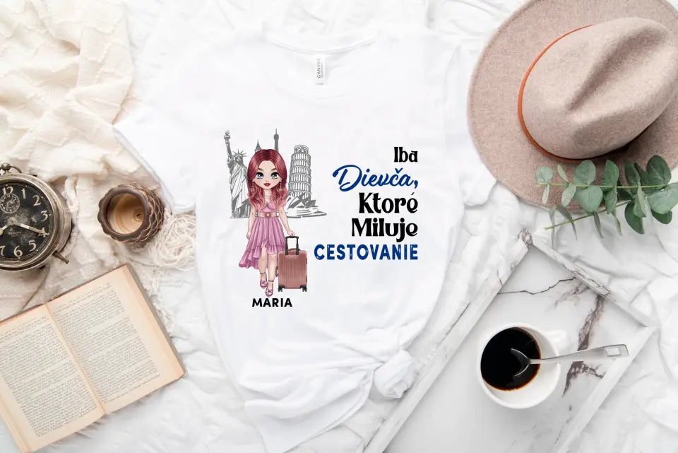 Iba dievča ktoré miluje cestovanie